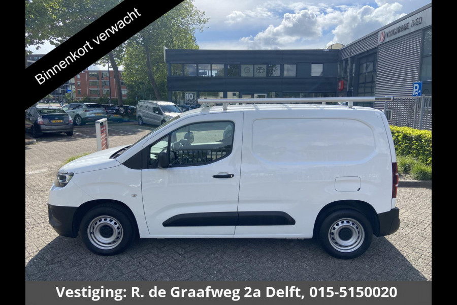 Toyota PROACE CITY 1.5 D-4D Navigator | Apple carplay/ Andoid auto | Navigatie | Achteruitrijcamera |
