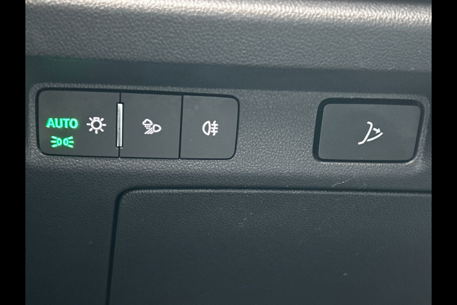 Škoda ENYAQ iV 80 Business Edition | SOH 97 % | Apple/Carplay | Camera | Stuurwiel/Verwarming