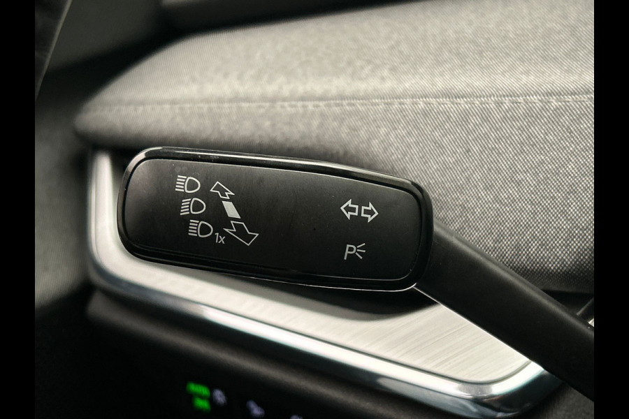 Škoda ENYAQ iV 80 Business Edition | SOH 97 % | Apple/Carplay | Camera | Stuurwiel/Verwarming