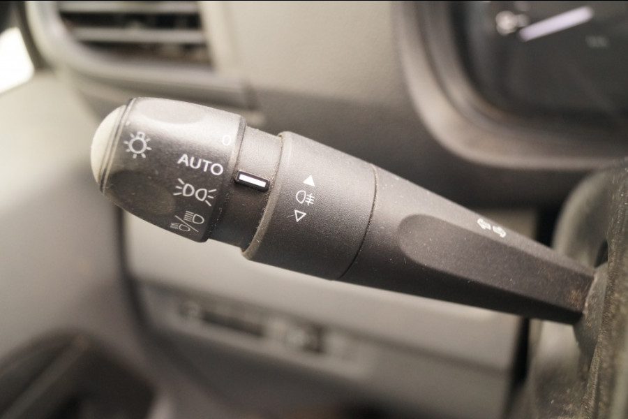 Peugeot Expert 1.5 BlueHDI 120pk Compact Premium -AIRCO-PDC-CRUISE-