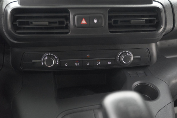 Peugeot Partner 1.5 BlueHDi 100 S&S L1 | Trekhaak | Laadruimte Pakket | Allseason Banden | Cruise Control