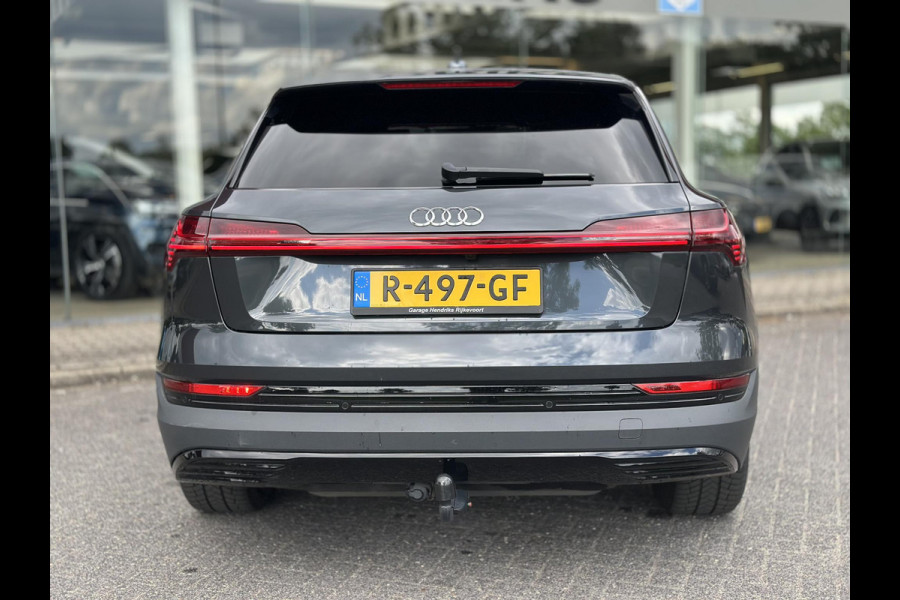 Audi e-tron 55 quattro edition 95 kWh | SOH 88,6% | Trekhaak 1800kg |  Navi | Camera | LED | Privacy Gals |