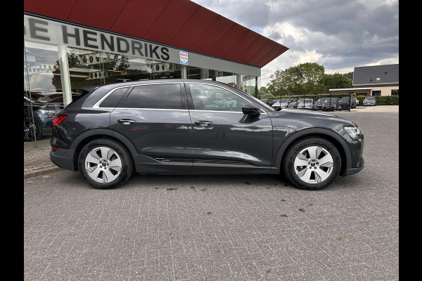 Audi e-tron 55 quattro edition 95 kWh | SOH 88,6% | Trekhaak 1800kg |  Navi | Camera | LED | Privacy Gals |