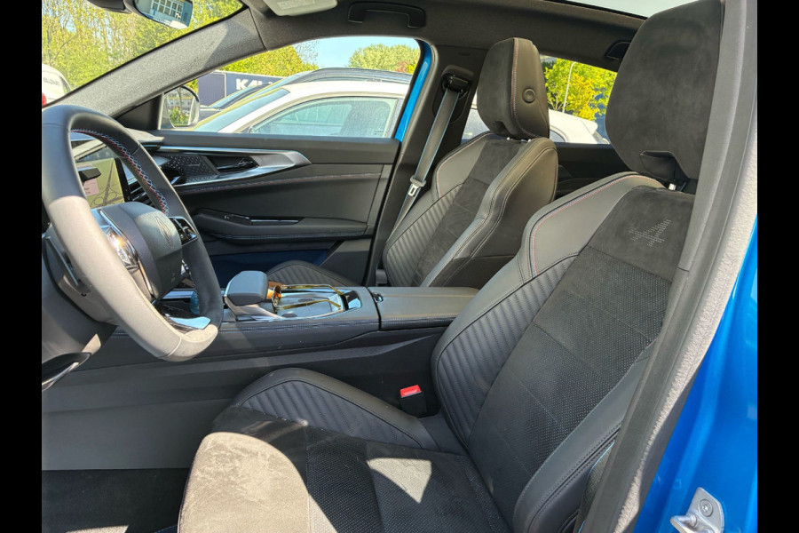 Renault Rafale 1.2 E-Tech full hybrid 200 esprit Alpine / NL Auto! / Panoramadak / 360Camera / Head-up / Harman Kardon / Matrix LED / Elektr. Stoelen / Stuur+Stoelverwarming / Dodehoek / DAB / ACC