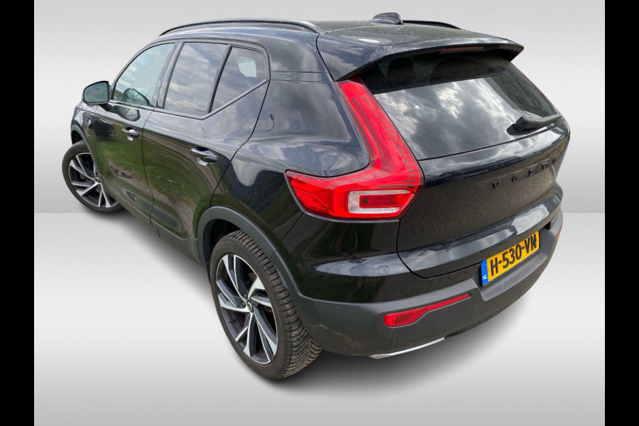 Volvo XC40 1.5 T5 Twin Engine Inscription R-Design / Full option! / Trekhaak / Panoramadak / 360Camera / Leder / Harman Kardon / 20'' / CarPlay / Stuur+Stoelverwarming / Bliss / Dodehoek / Cruise Control
