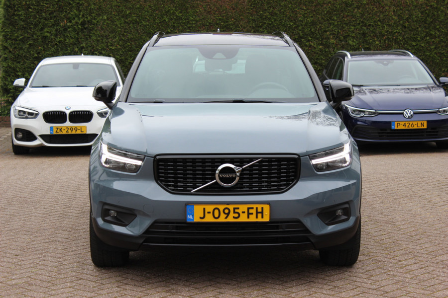 Volvo XC40 1.5 T5 Recharge R-Design / Camera / Leder / Harman Kardon / Keyless / 19'' / Stuur+Stoelverwarming / Elektr. Stoelen / Bliss / DAB / ACC
