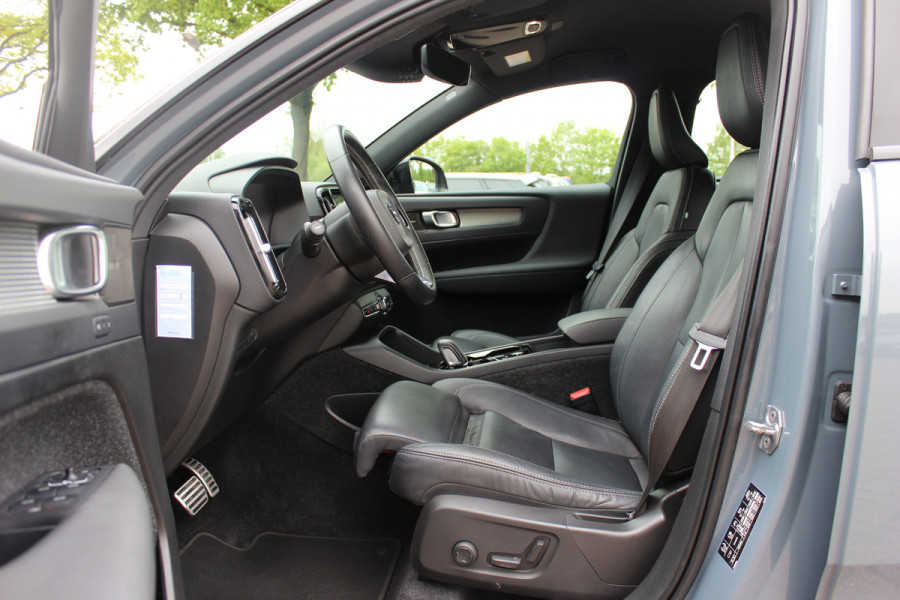 Volvo XC40 1.5 T5 Recharge R-Design / Camera / Leder / Harman Kardon / Keyless / 19'' / Stuur+Stoelverwarming / Elektr. Stoelen / Bliss / DAB / ACC