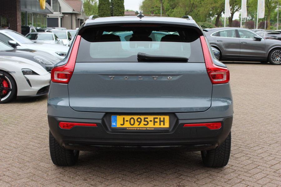 Volvo XC40 1.5 T5 Recharge R-Design / Camera / Leder / Harman Kardon / Keyless / 19'' / Stuur+Stoelverwarming / Elektr. Stoelen / Bliss / DAB / ACC