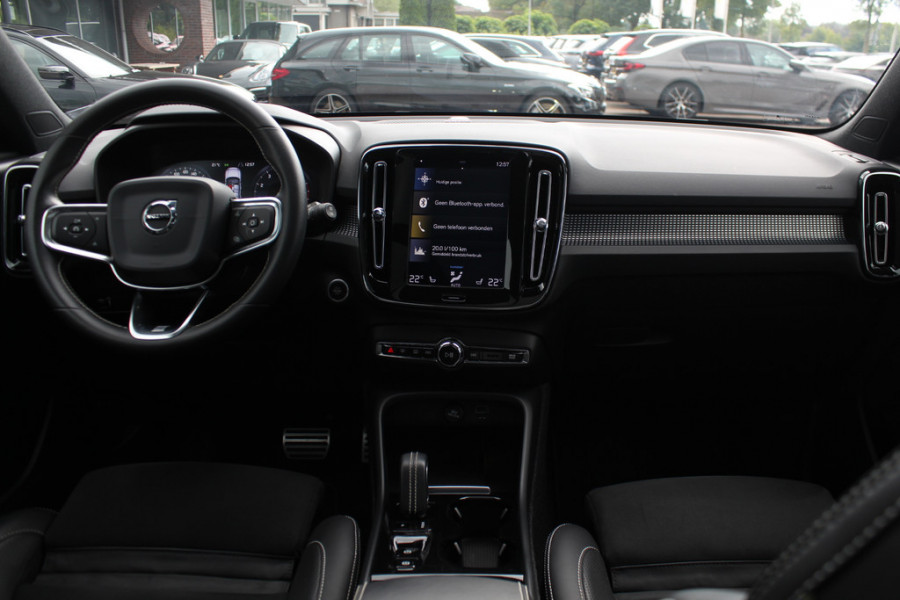 Volvo XC40 1.5 T5 Recharge Inscription / Trekhaak / 360Camera / Leder&Alcantara / 19'' / Keyless / CarPlay / LED / DAB / Stoel+Stuurverwarming / ACC