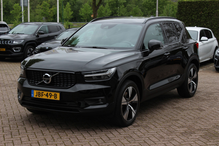 Volvo XC40 1.5 T5 Recharge Inscription / Trekhaak / 360Camera / Leder&Alcantara / 19'' / Keyless / CarPlay / LED / DAB / Stoel+Stuurverwarming / ACC