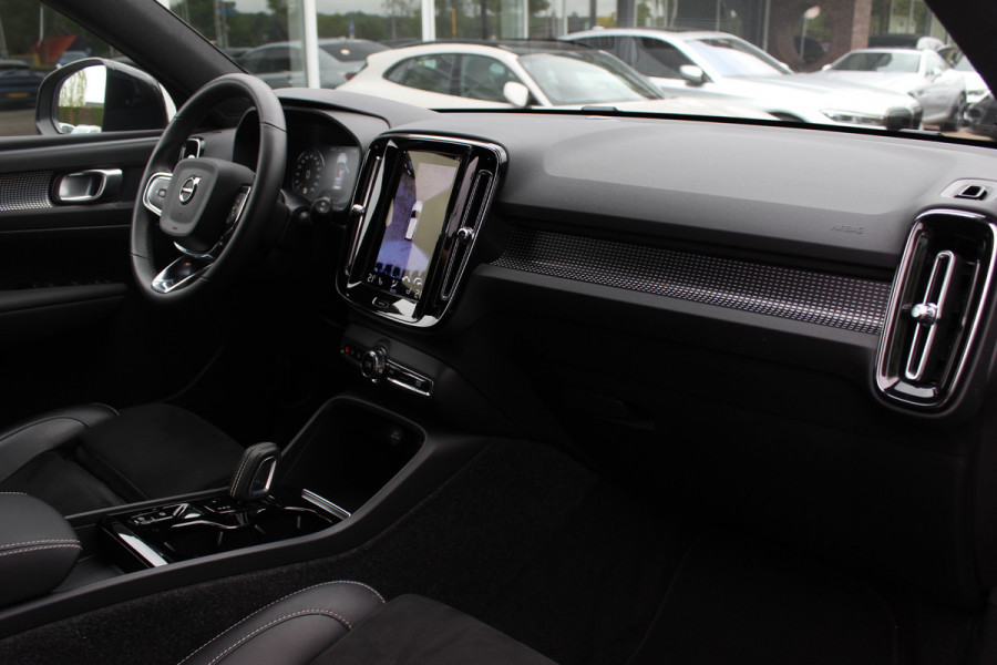Volvo XC40 1.5 T5 Recharge Inscription / Trekhaak / 360Camera / Leder&Alcantara / 19'' / Keyless / CarPlay / LED / DAB / Stoel+Stuurverwarming / ACC