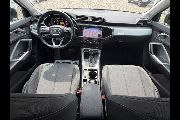 Audi Q3 Sportback 45 TFSI e S Edition 245 Pk | Navigatie | Camera | ACC | Clima | Side asist | Trekhaak | 20"Licht metaal.