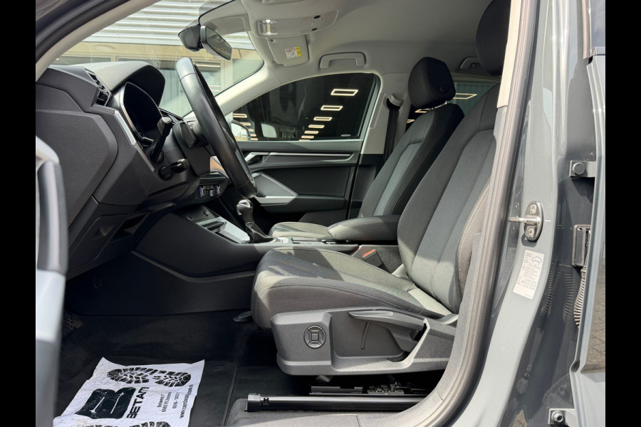 Audi Q3 Sportback 45 TFSI e S Edition 245 Pk | Navigatie | Camera | ACC | Clima | Side asist | Trekhaak | 20"Licht metaal.