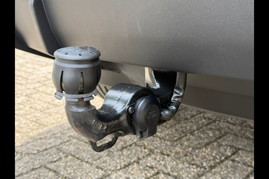 Audi Q3 Sportback 45 TFSI e S Edition 245 Pk | Navigatie | Camera | ACC | Clima | Side asist | Trekhaak | 20"Licht metaal.