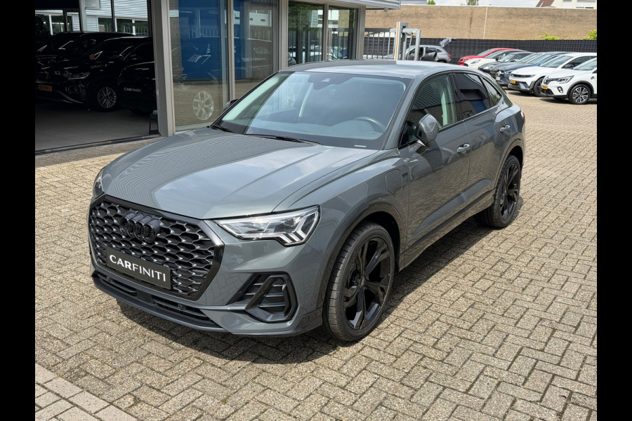 Audi Q3 Sportback 45 TFSI e S Edition 245 Pk | Navigatie | Camera | ACC | Clima | Side asist | Trekhaak | 20"Licht metaal.