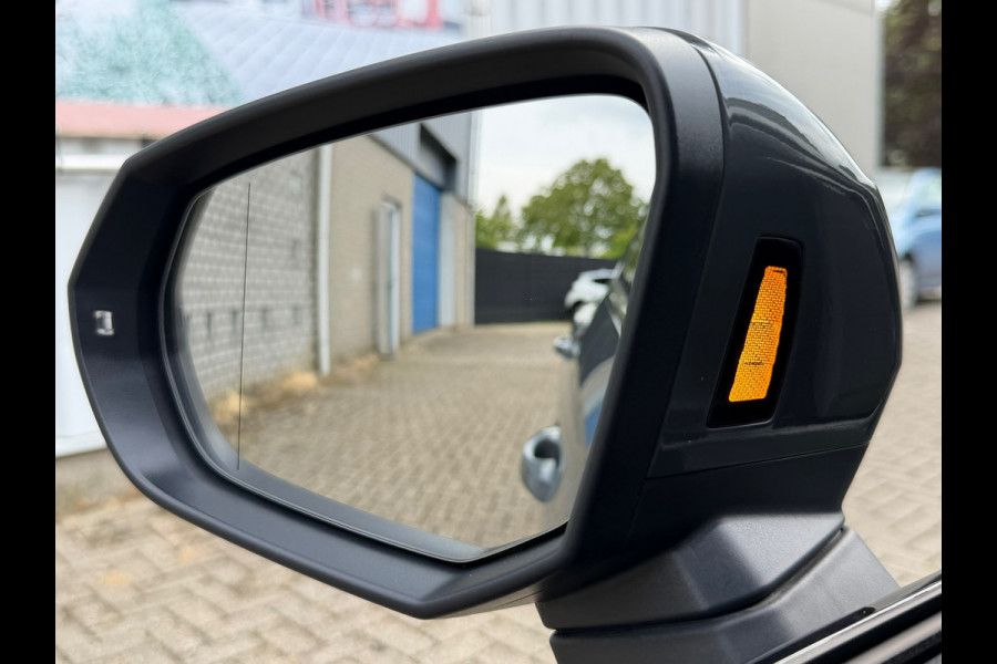 Audi Q3 Sportback 45 TFSI e S Edition 245 Pk | Navigatie | Camera | ACC | Clima | Side asist | Trekhaak | 20"Licht metaal.
