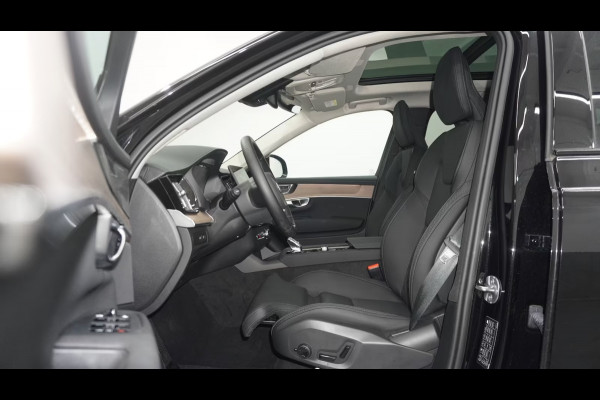 Volvo XC90 2.0 T8 Plug-in hybrid AWD Ultra Dark ** FULL OPTIONS, PANORAMA, WINTER, 21-inch LMV, H&K SOUND ** 1e EIG - UNFALLFREI ** ** INFORMEER OOK NAAR ONZE AANTREKKELIJKE FINANCIAL-LEASE TARIEVEN **