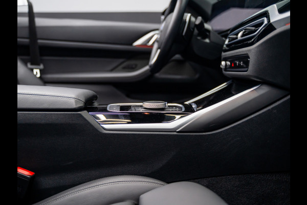 BMW 4 Serie Cabrio 420i High Executive | Sportleder | Camera | Harman | Laser | Head-up