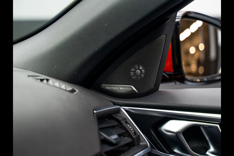 BMW 4 Serie Cabrio 420i High Executive | Sportleder | Camera | Harman | Laser | Head-up