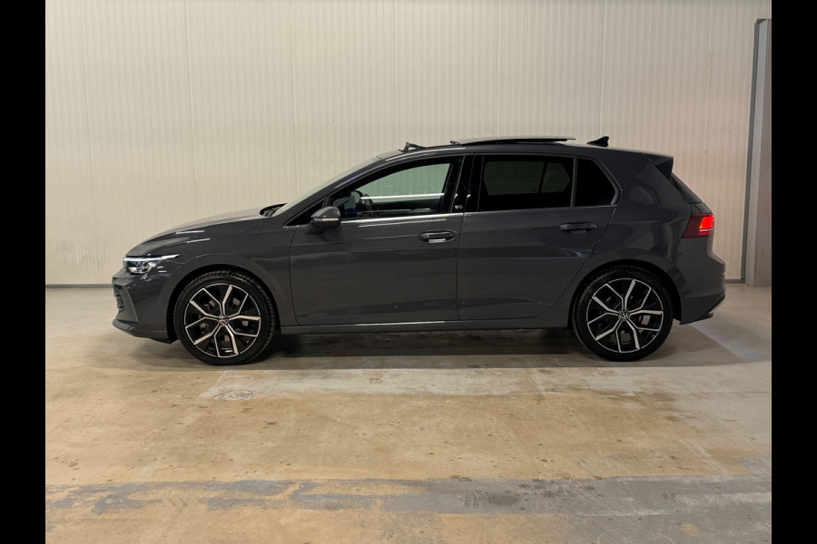 Volkswagen Golf 1.5 eTSI R-Line Edition | 50 JAHRE | FACELIFT | PANO | HUD | TREKHAAK