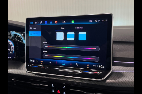 Volkswagen Golf 1.5 eTSI R-Line Edition | 50 JAHRE | FACELIFT | PANO | HUD | TREKHAAK