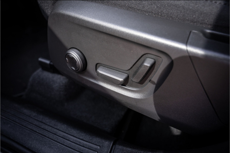Volvo XC40 1.5 T4 Recharge Inscription Expression ** Memory ** Camera ** Winter-line ** Carplay ** DAB
