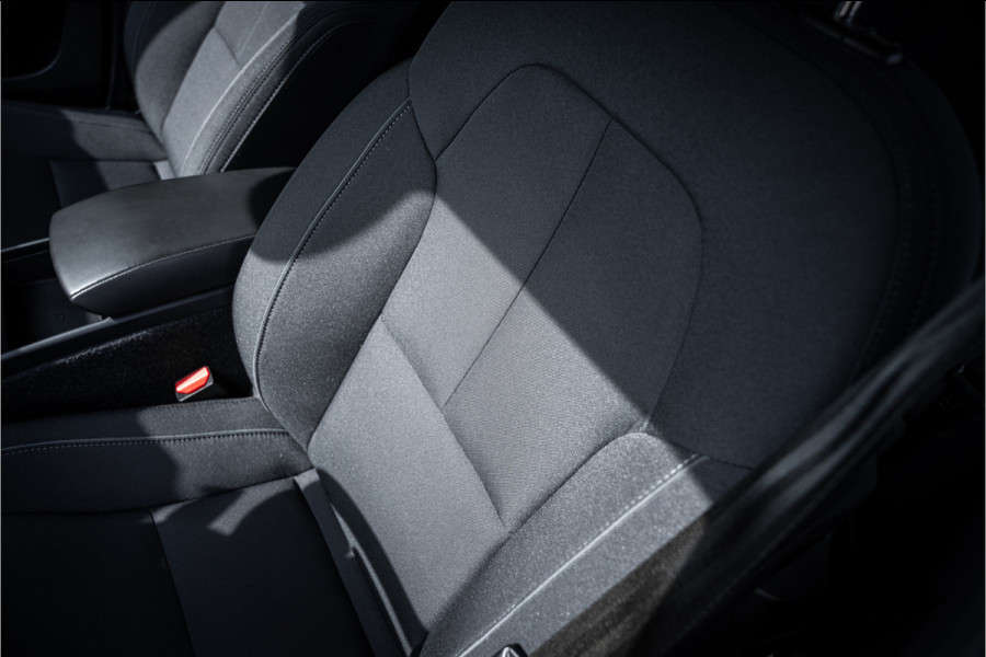 Volvo XC40 1.5 T4 Recharge Inscription Expression ** Memory ** Camera ** Winter-line ** Carplay ** DAB
