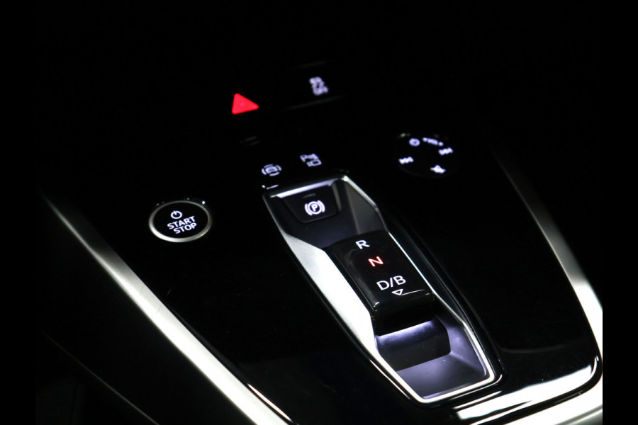 Audi Q4 e-tron 40 Launch edition 77 kWh [SCHUIFKANTELDAK, ADAPTIVE CRUISE, CAMERA, APPLE CARPLAY, ANDROID, STOELVERWARMING, PDC, DIGITAL DASH]