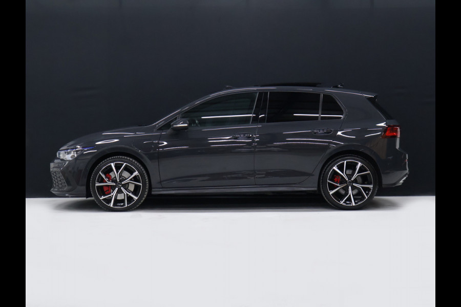 Volkswagen Golf 1.4 eHybrid GTE [SCHUIFKANTELDAK, APPLE CARPLAY, ANDROID, PDC, CRUISE, STUURVERWARMING, DIGITAL DASH, NAVIGATIE, NIEUWSTAAT]