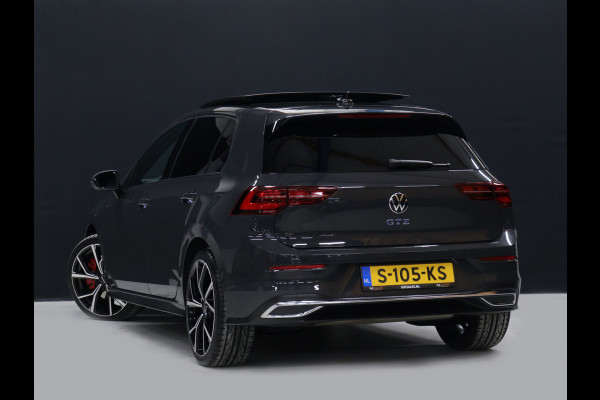 Volkswagen Golf 1.4 eHybrid GTE [SCHUIFKANTELDAK, APPLE CARPLAY, ANDROID, PDC, CRUISE, STUURVERWARMING, DIGITAL DASH, NAVIGATIE, NIEUWSTAAT]