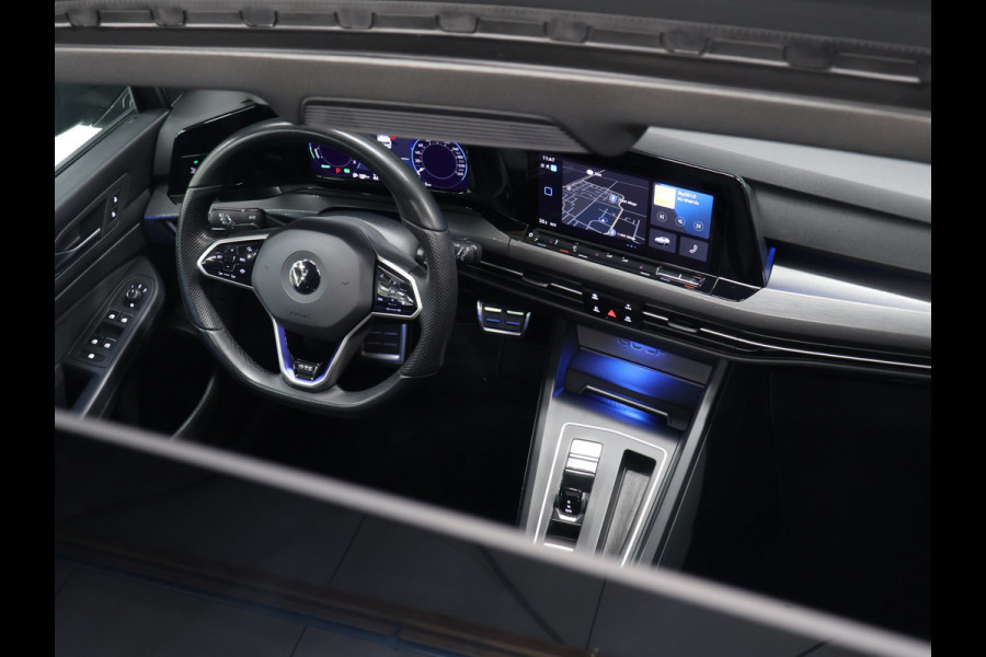 Volkswagen Golf 1.4 eHybrid GTE [SCHUIFKANTELDAK, APPLE CARPLAY, ANDROID, PDC, CRUISE, STUURVERWARMING, DIGITAL DASH, NAVIGATIE, NIEUWSTAAT]