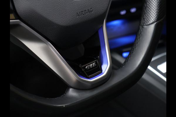 Volkswagen Golf 1.4 eHybrid GTE [SCHUIFKANTELDAK, APPLE CARPLAY, ANDROID, PDC, CRUISE, STUURVERWARMING, DIGITAL DASH, NAVIGATIE, NIEUWSTAAT]