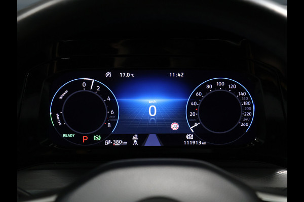 Volkswagen Golf 1.4 eHybrid GTE [SCHUIFKANTELDAK, APPLE CARPLAY, ANDROID, PDC, CRUISE, STUURVERWARMING, DIGITAL DASH, NAVIGATIE, NIEUWSTAAT]