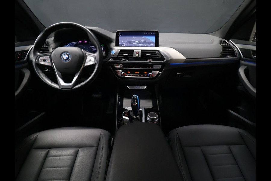 BMW iX3 Executive 80 kWh [SCHUIFKANTELDAK, ADAPTIVE CRUISE, MEMORY, APPLE CARPLAY, ANDROID, CAMERA, PDC, STOELVERWARMING, TREKHAAK, DRAADLOZE OPLADER, NIEUWSTAAT]