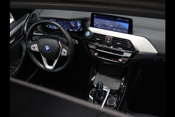 BMW iX3 Executive 80 kWh [SCHUIFKANTELDAK, ADAPTIVE CRUISE, MEMORY, APPLE CARPLAY, ANDROID, CAMERA, PDC, STOELVERWARMING, TREKHAAK, DRAADLOZE OPLADER, NIEUWSTAAT]