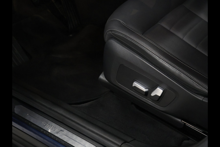 BMW iX3 Executive 80 kWh [SCHUIFKANTELDAK, ADAPTIVE CRUISE, MEMORY, APPLE CARPLAY, ANDROID, CAMERA, PDC, STOELVERWARMING, TREKHAAK, DRAADLOZE OPLADER, NIEUWSTAAT]