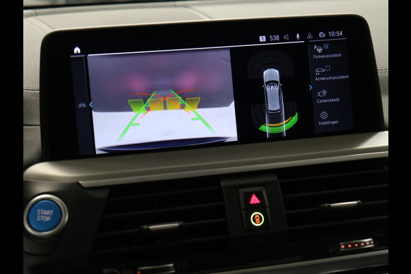 BMW iX3 Executive 80 kWh [SCHUIFKANTELDAK, ADAPTIVE CRUISE, MEMORY, APPLE CARPLAY, ANDROID, CAMERA, PDC, STOELVERWARMING, TREKHAAK, DRAADLOZE OPLADER, NIEUWSTAAT]