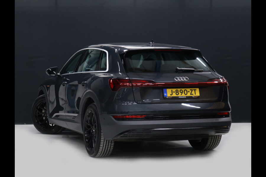 Audi e-tron 55 quattro edition 95 kWh [APPLE CARPLAY, LED, ADAPTIEVE DEMPING, CRUISE CONTROL, ANDROID, DIGITAL DASH, ELEKTRISCHE ACHTERKLEP, NAVIGATIE, NIEUWSTAAT]
