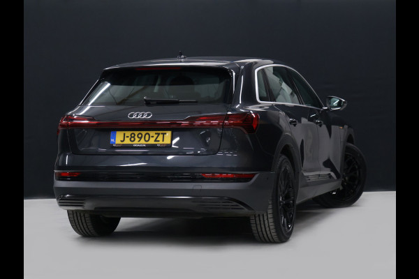 Audi e-tron 55 quattro edition 95 kWh [APPLE CARPLAY, LED, ADAPTIEVE DEMPING, CRUISE CONTROL, ANDROID, DIGITAL DASH, ELEKTRISCHE ACHTERKLEP, NAVIGATIE, NIEUWSTAAT]
