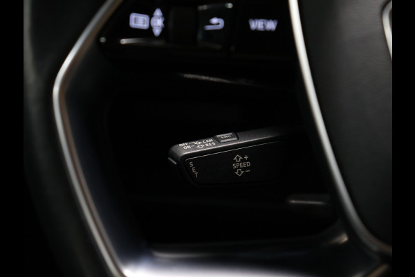 Audi e-tron 55 quattro edition 95 kWh [APPLE CARPLAY, LED, ADAPTIEVE DEMPING, CRUISE CONTROL, ANDROID, DIGITAL DASH, ELEKTRISCHE ACHTERKLEP, NAVIGATIE, NIEUWSTAAT]