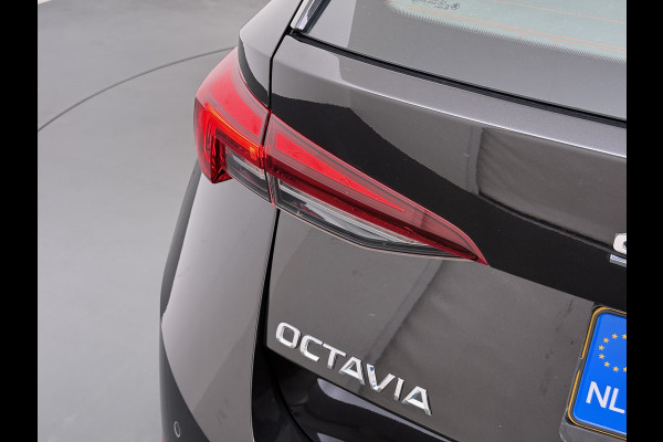 Škoda Octavia Combi 1.4TSI iV PHEV Hybrid Apple Carplay Android Auto Navi* Ecc Cruise Control Virtual Cockpit Pdc Business Edition Lmv Led Isofix DAB Keyless-go Rijstrooksensor WiFi