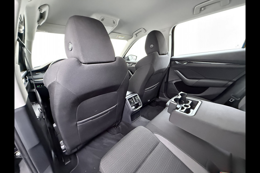Škoda Octavia Combi 1.4TSI iV PHEV Hybrid Apple Carplay Android Auto Navi* Ecc Cruise Control Virtual Cockpit Pdc Business Edition Lmv Led Isofix DAB Keyless-go Rijstrooksensor WiFi