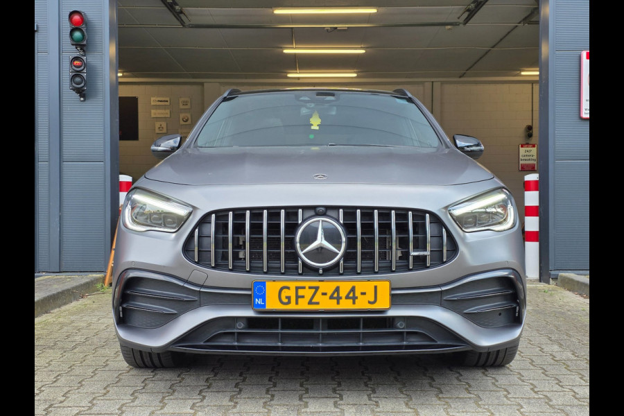 Mercedes-Benz GLA AMG 35 4MATIC / PANO / MATTE GREY / LEDER-ALCANTARA / CAMERA / KEYLESS / BURMESTER / CARPLAY / 21 INCH !