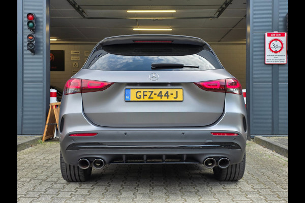 Mercedes-Benz GLA AMG 35 4MATIC / PANO / MATTE GREY / LEDER-ALCANTARA / CAMERA / KEYLESS / BURMESTER / CARPLAY / 21 INCH !