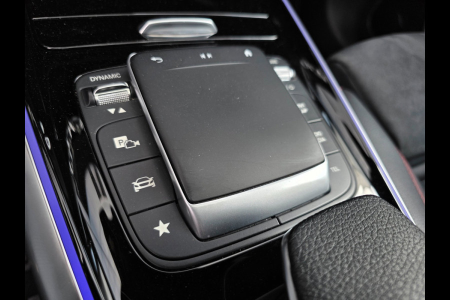 Mercedes-Benz GLA AMG 35 4MATIC / PANO / MATTE GREY / LEDER-ALCANTARA / CAMERA / KEYLESS / BURMESTER / CARPLAY / 21 INCH !