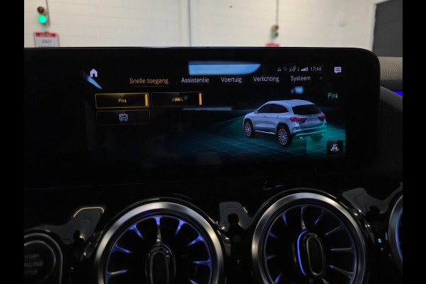 Mercedes-Benz GLA AMG 35 4MATIC / PANO / MATTE GREY / LEDER-ALCANTARA / CAMERA / KEYLESS / BURMESTER / CARPLAY / 21 INCH !