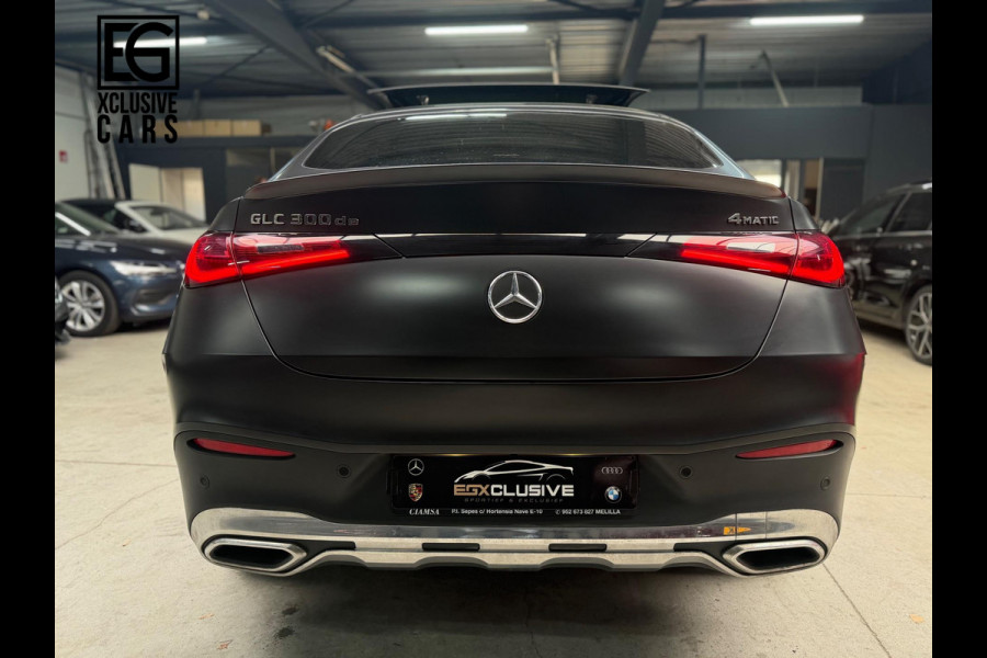 Mercedes-Benz GLC Coupé 300de 4MATIC Luxury Line AMG PANO BURMESTER