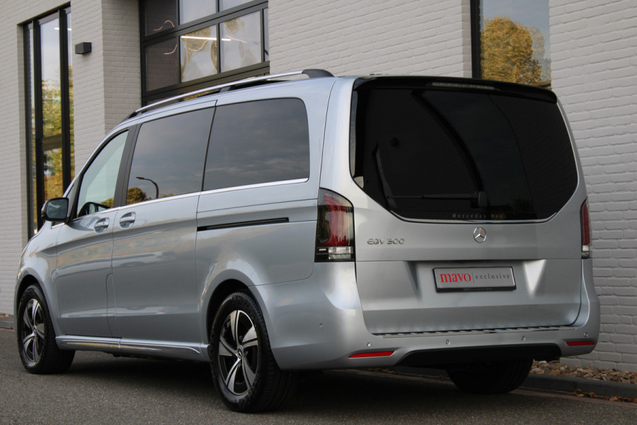 Mercedes-Benz Eqv 300 L2 / AMG / 7-Persoons / Panorama / Led / Electr Stoelen / Vol Opties / NIEUWSTAAT