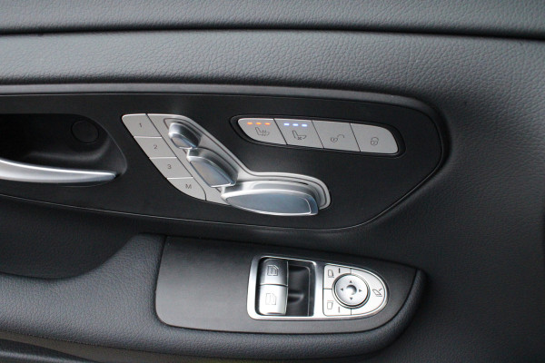 Mercedes-Benz Eqv 300 Lang / 7-Persoons / Luchtvering / Electr Stoelen / Vol Opties / NIEUWSTAAT