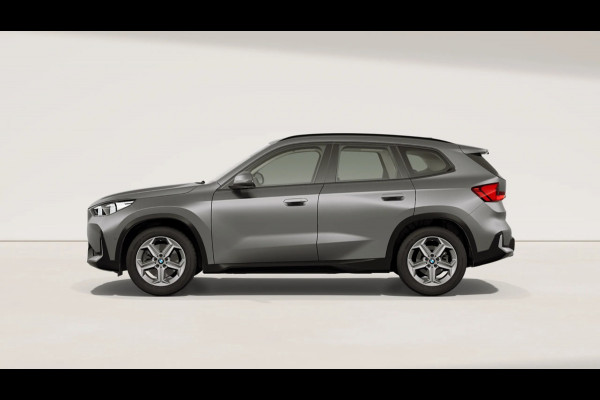BMW iX1 eDrive20 - 67kWh - Memoryzetel - Massage - Harmen Kardon - Camera